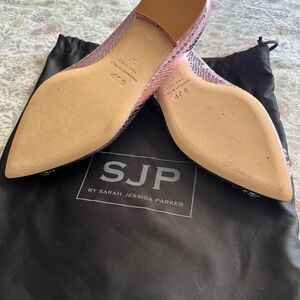 Flats shoes